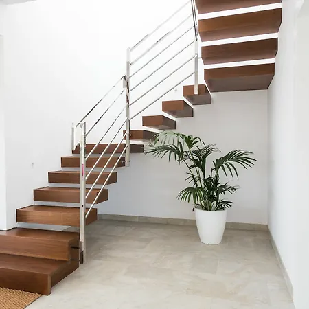 Mantonia Hotel 3*